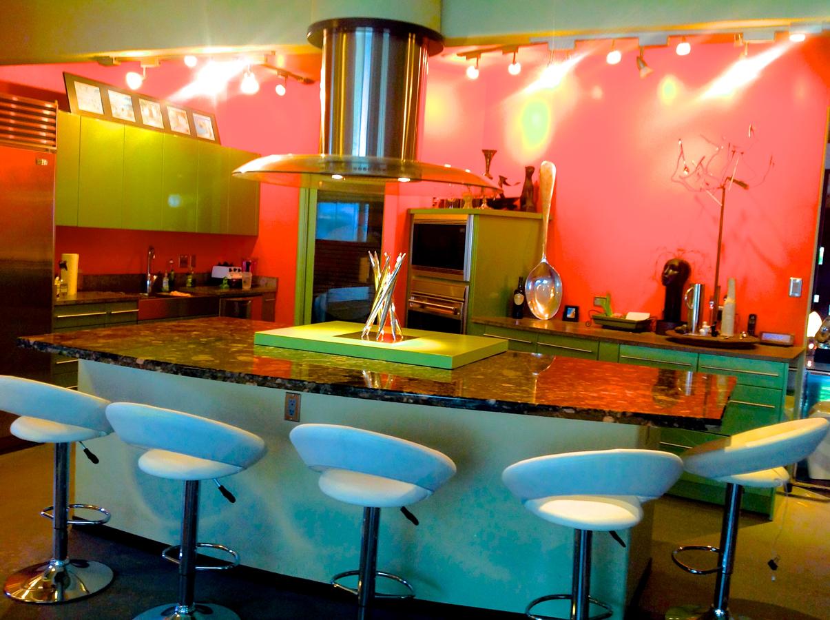 Unique Art Gallery Theater Home - thumb 6