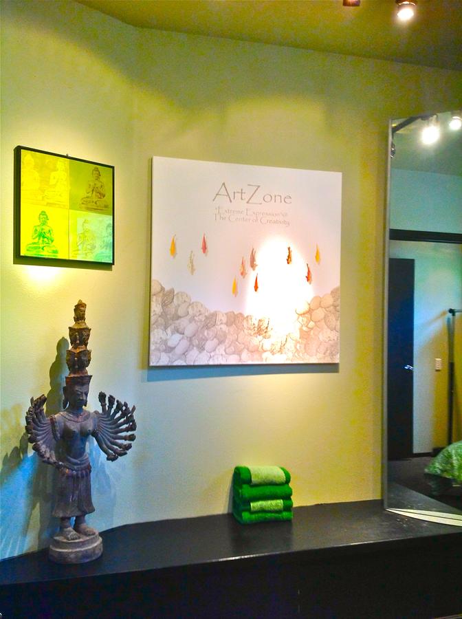 Unique Art Gallery Theater Home - thumb 14