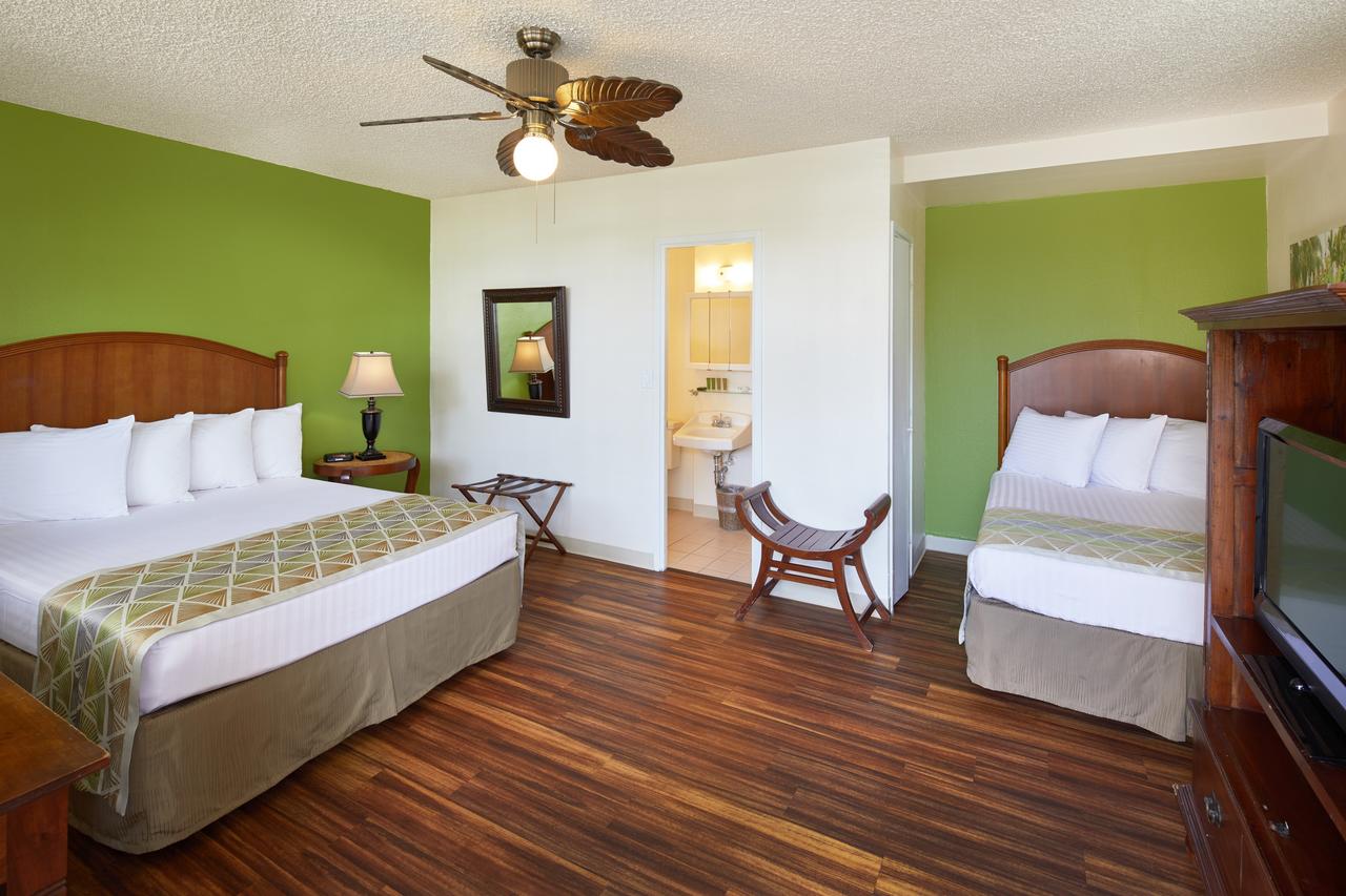 Pacific Marina Inn - thumb 8