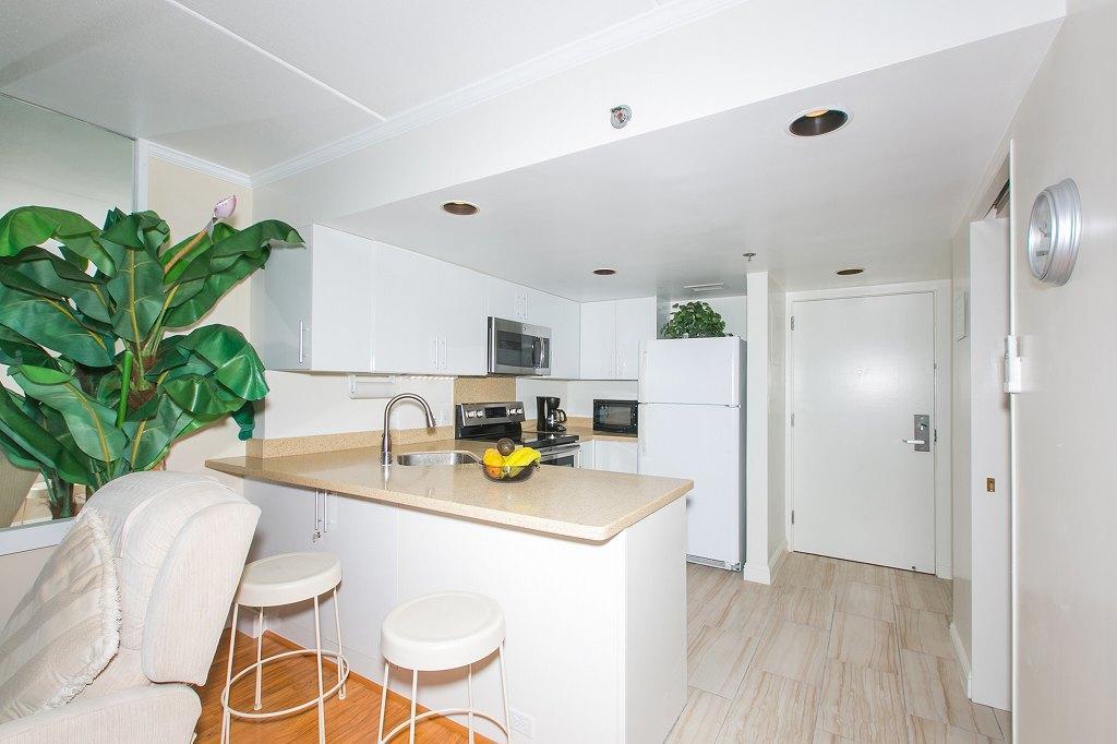 Ilikai Tower 1606 Yacht Harbor View 1BR - thumb 7