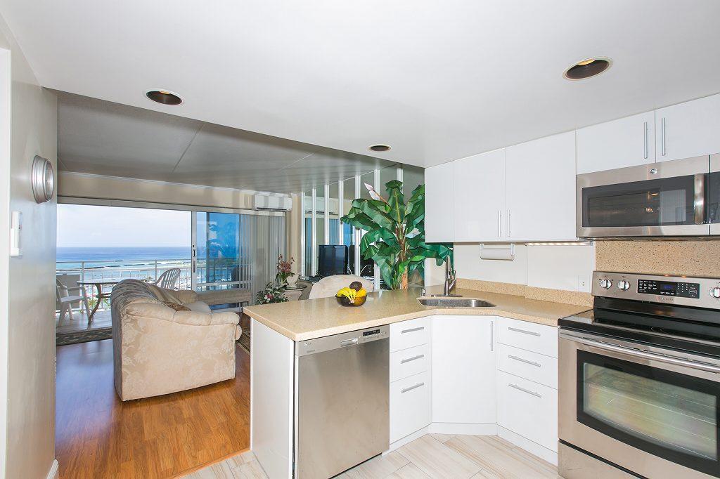 Ilikai Tower 1606 Yacht Harbor View 1BR - thumb 6