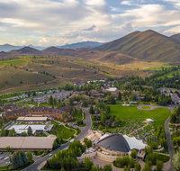 Sun Valley Resort - Accommodation Los Angeles