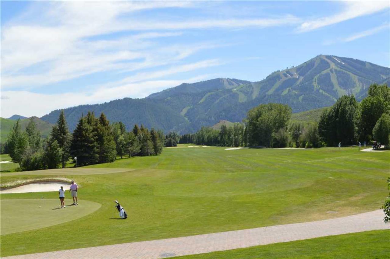 Dollar Meadows Condo With Sun Valley Amenities - thumb 4
