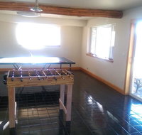 Rural Log Home - Accommodation Los Angeles