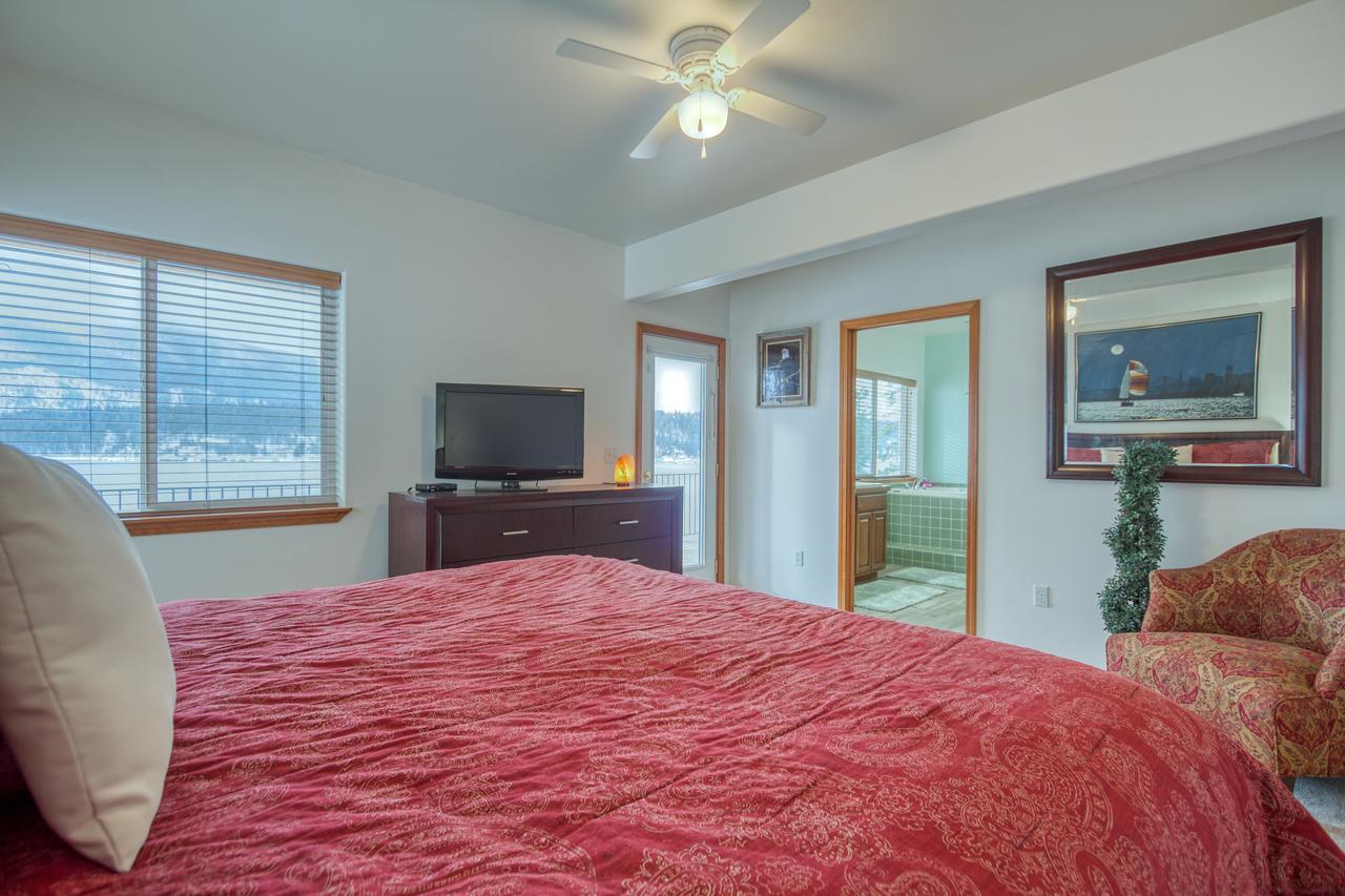 No Wake Zone - thumb 32