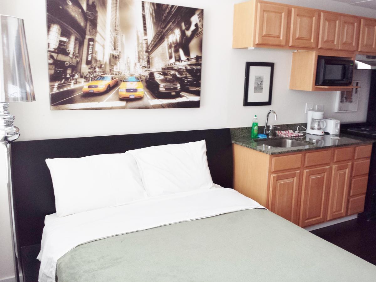 Pittsfield Apartments + Suites - thumb 15