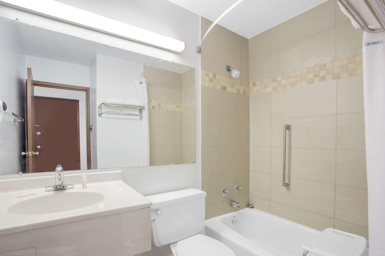 Days Inn By Wyndham Princeton - thumb 15