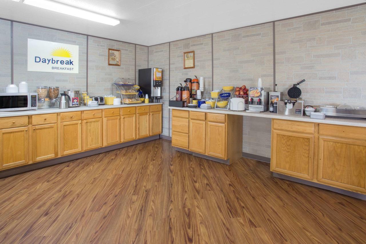 Days Inn By Wyndham Princeton - thumb 4