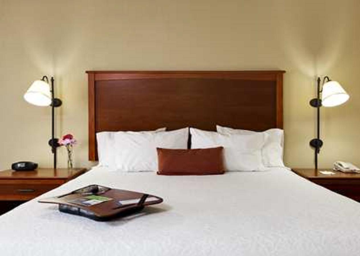 Hampton Inn McHenry - thumb 20