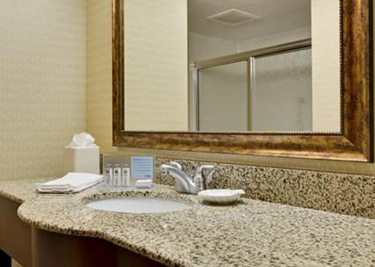 Hampton Inn McHenry - thumb 29