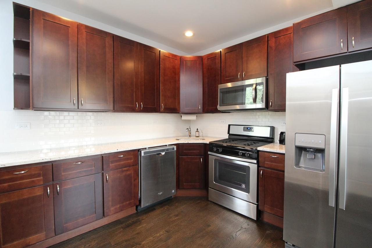Ukrainian Village 2BR Loft No.2 - thumb 9