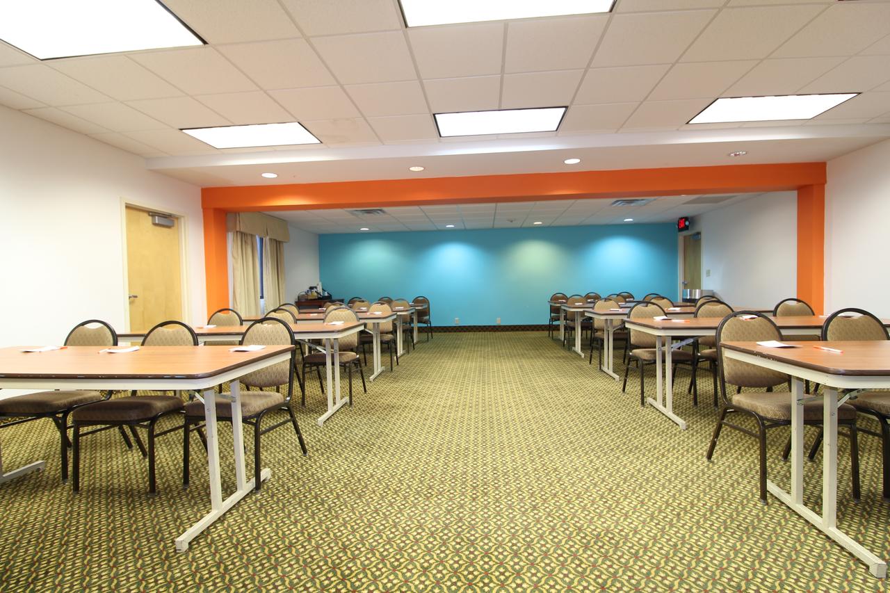 Howard Johnson By Wyndham Evansville East - thumb 13