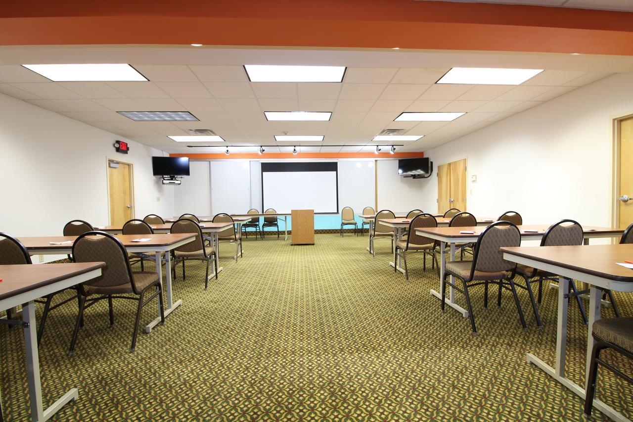 Howard Johnson By Wyndham Evansville East - thumb 14