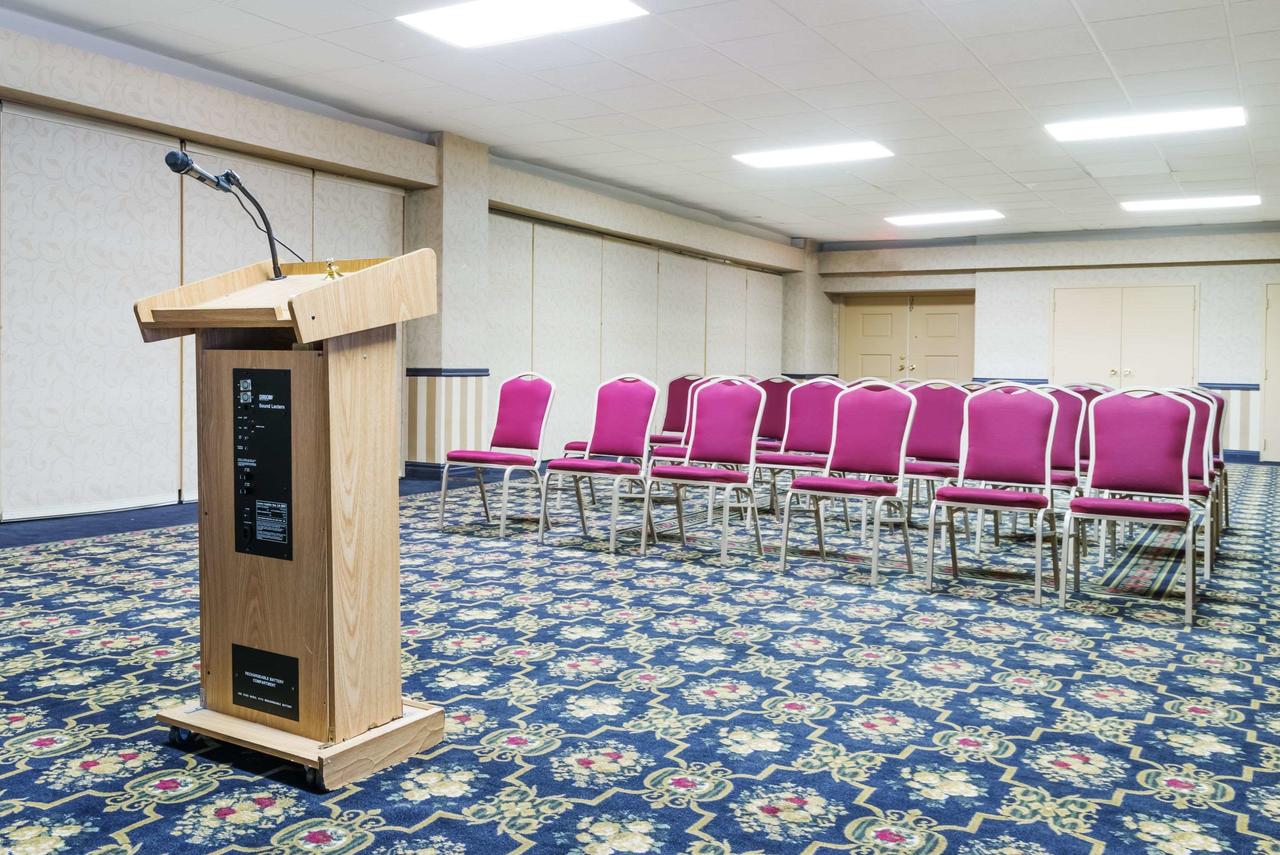 Baymont By Wyndham Kokomo - thumb 12