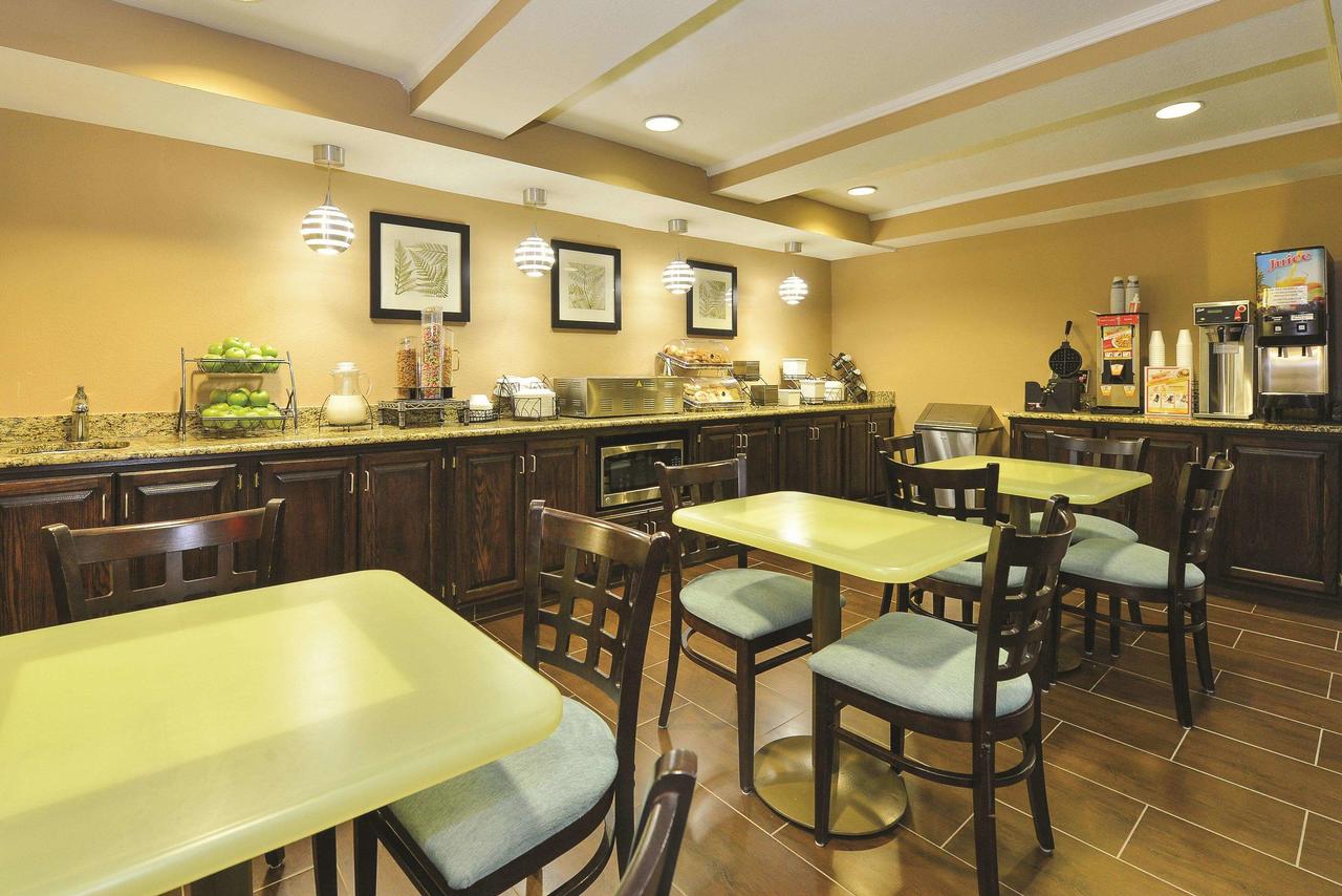 La Quinta By Wyndham Indianapolis Greenwood - thumb 4