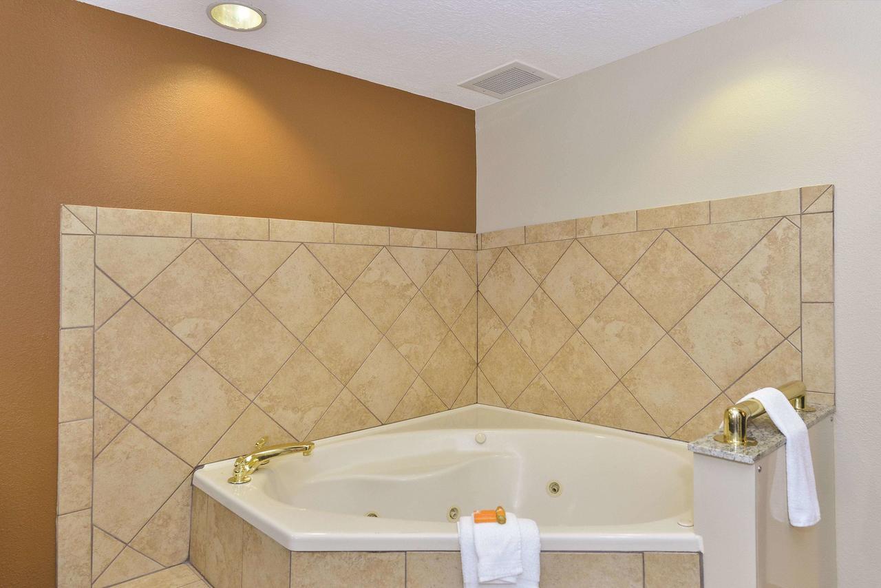 La Quinta By Wyndham Indianapolis Greenwood - thumb 12