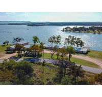 Oasis Lake Buchanan - Accommodation Los Angeles