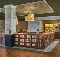 Graduate Iowa City - Accommodation Los Angeles