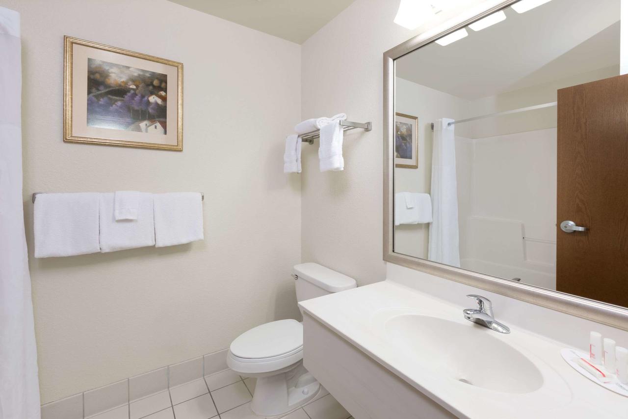 Baymont By Wyndham Des Moines Airport - thumb 5