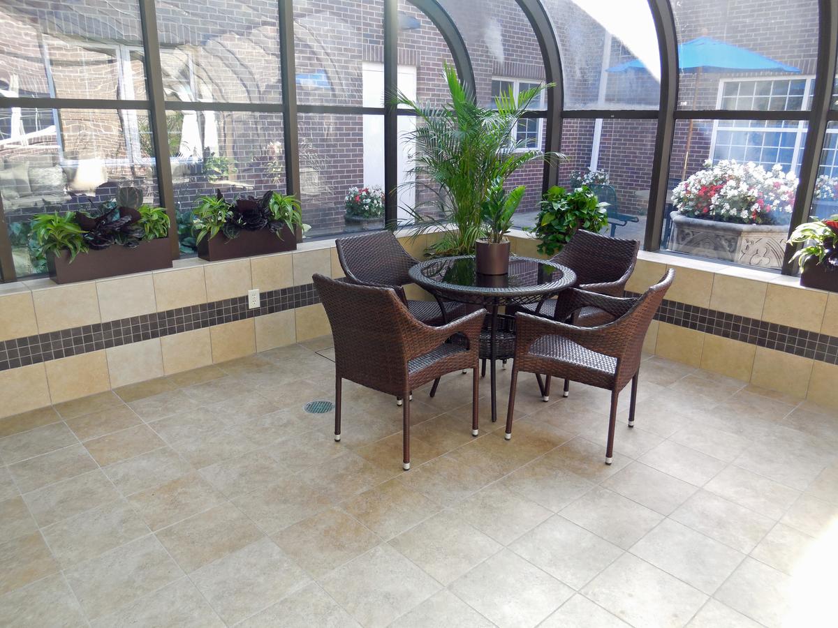 Baymont By Wyndham Des Moines Airport - thumb 16