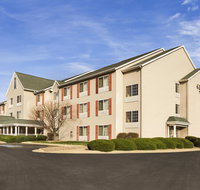 Country Inn & Suites by Radisson, Clinton, IA - Accommodation Los Angeles