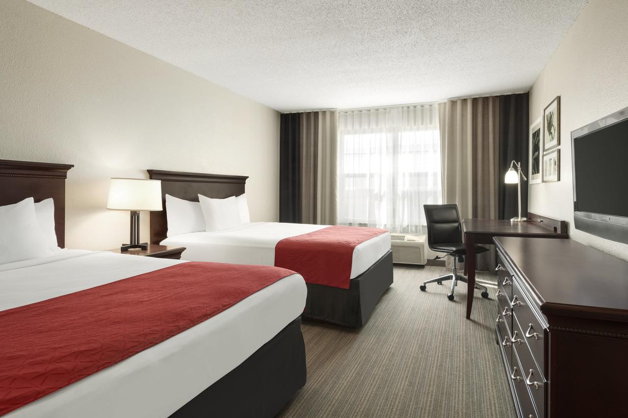 Country Inn & Suites By Radisson, Kansas City At Village West, KS - thumb 1