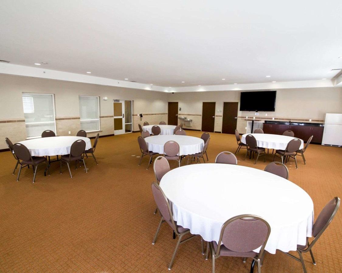 Sleep Inn & Suites Colby - thumb 12