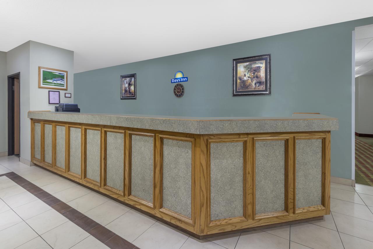 Days Inn By Wyndham McPherson - thumb 2