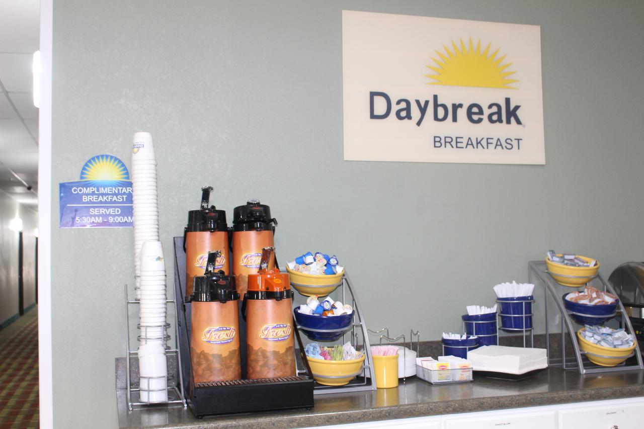 Days Inn By Wyndham McPherson - thumb 22