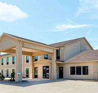 Days Inn by Wyndham McPherson - Accommodation Los Angeles