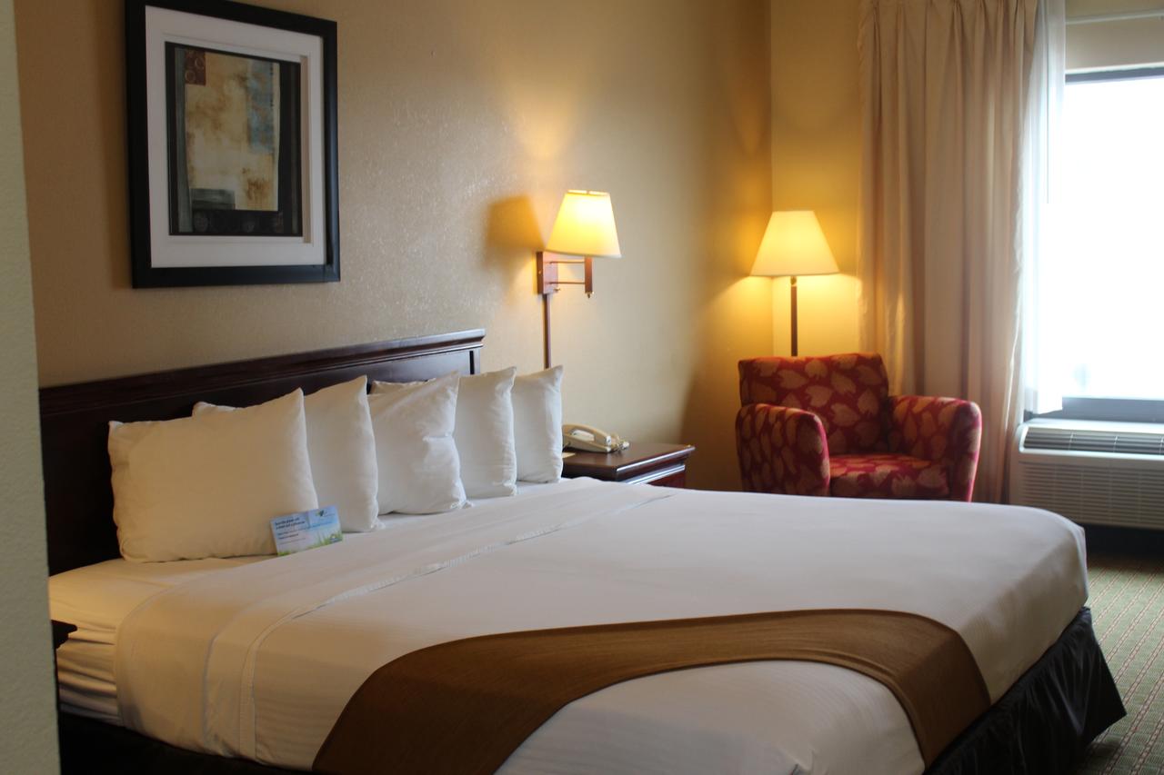 Days Inn By Wyndham McPherson - thumb 12