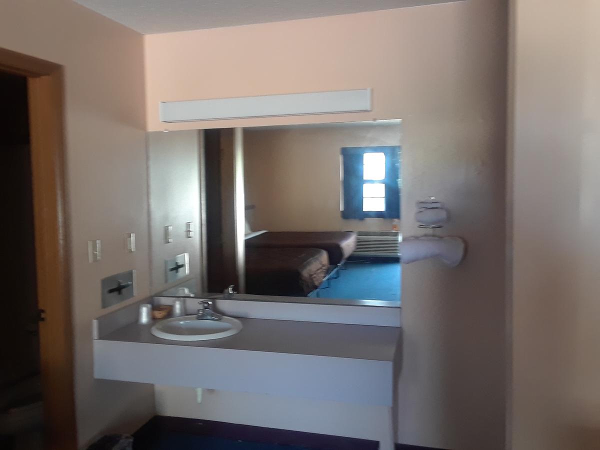 Steakhouse Motel - thumb 9