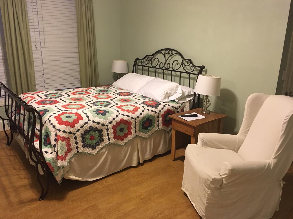 Tug Valley Inn - thumb 3