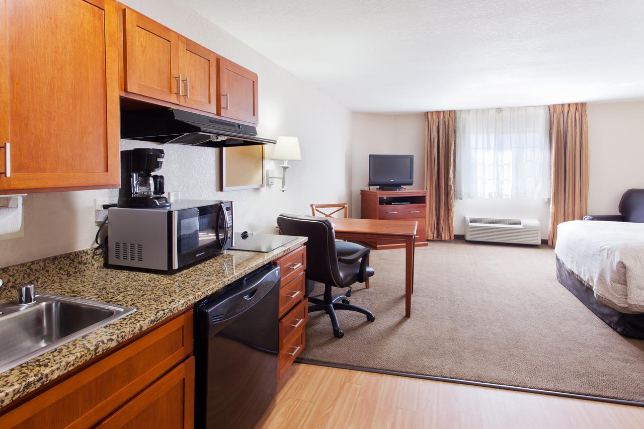 Candlewood Suites Lexington - thumb 10