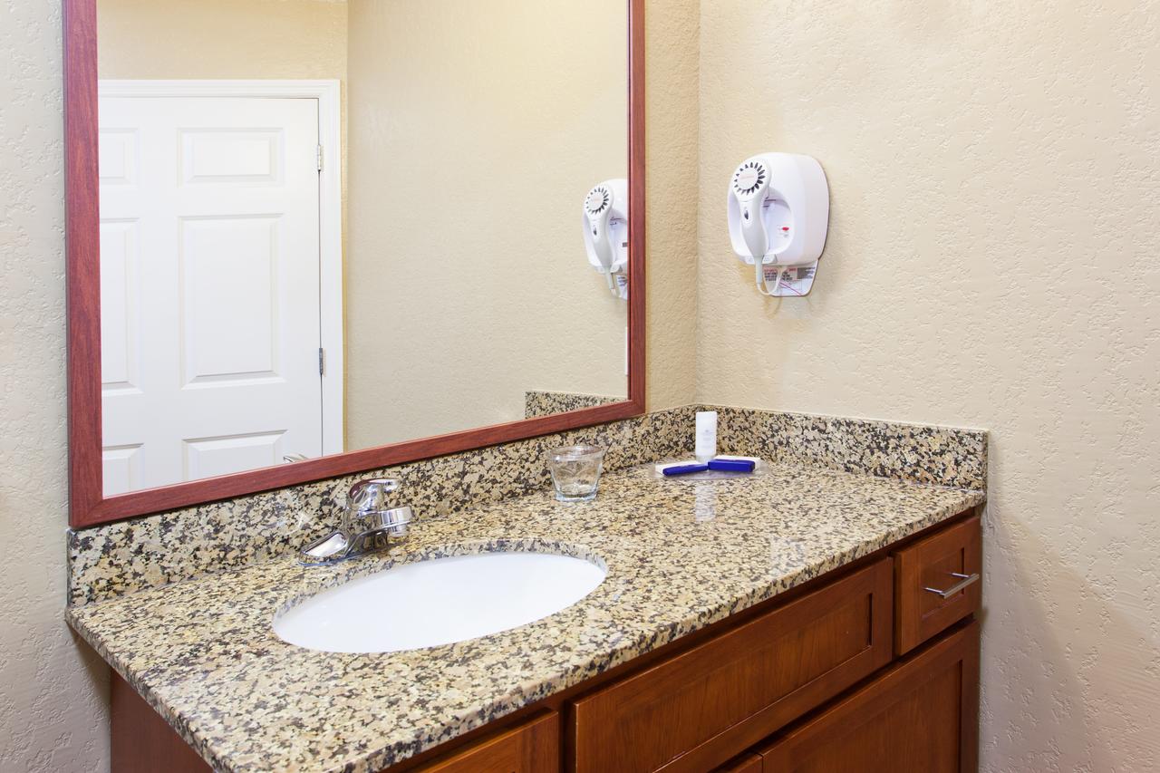Candlewood Suites Lexington - thumb 23