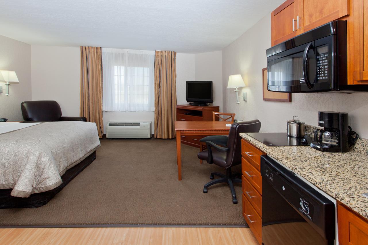 Candlewood Suites Lexington - thumb 5