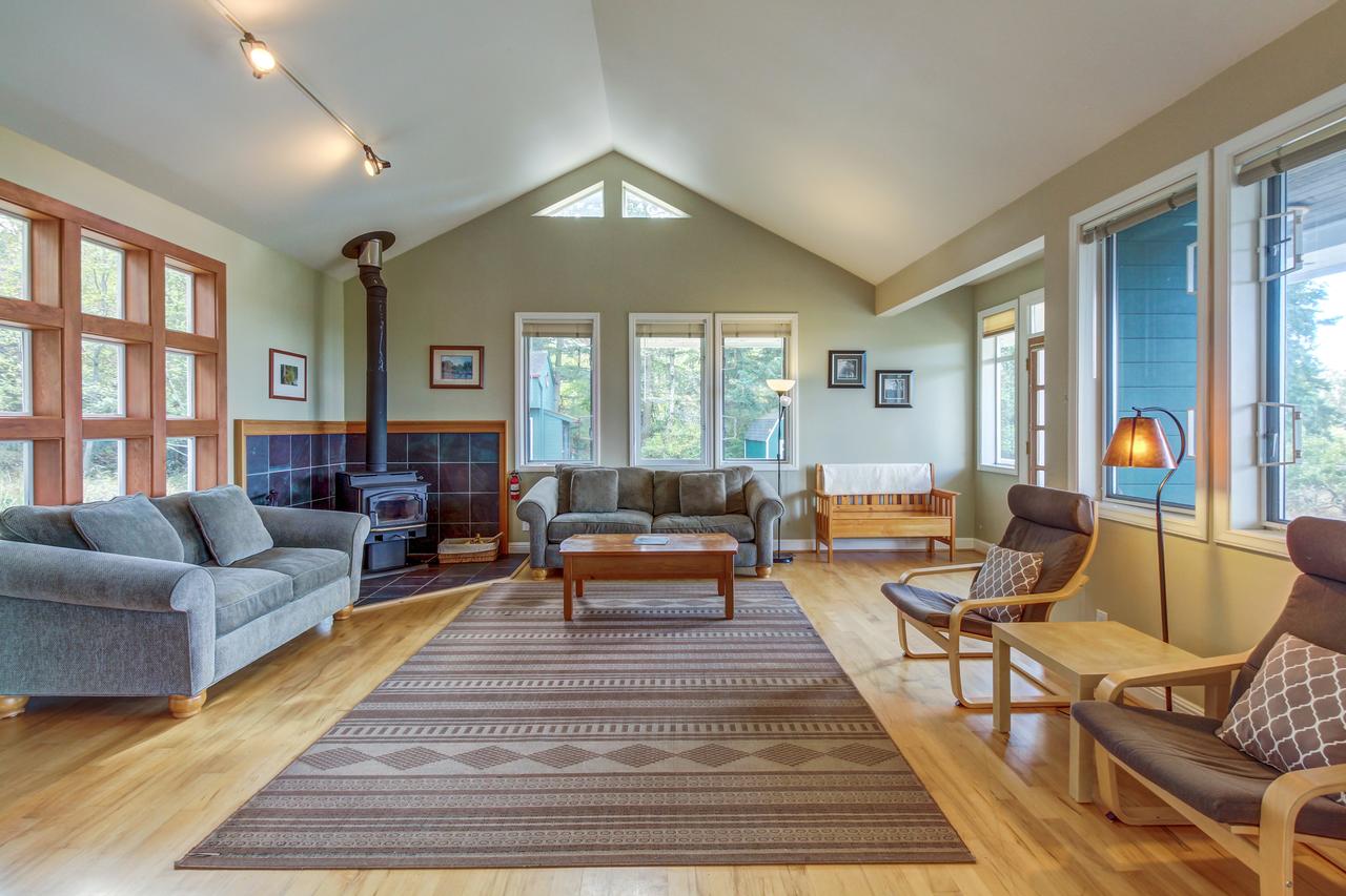 Sunset View House - thumb 0