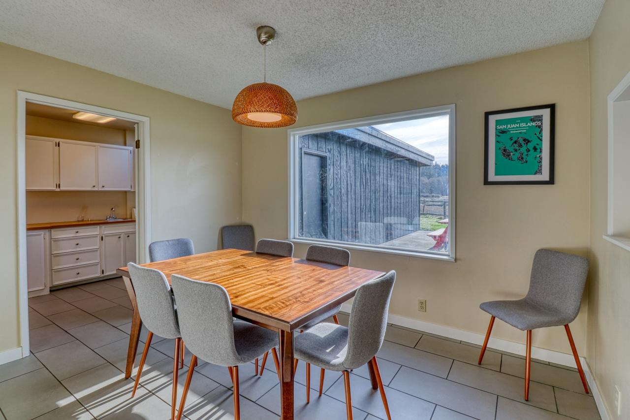 Lopez Island Mud Bay Waterfront Home - thumb 15