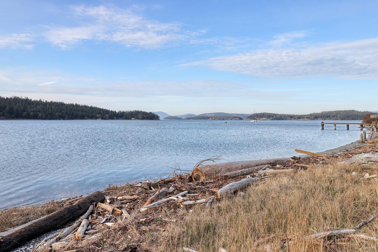 Lopez Island Mud Bay Waterfront Home - thumb 35