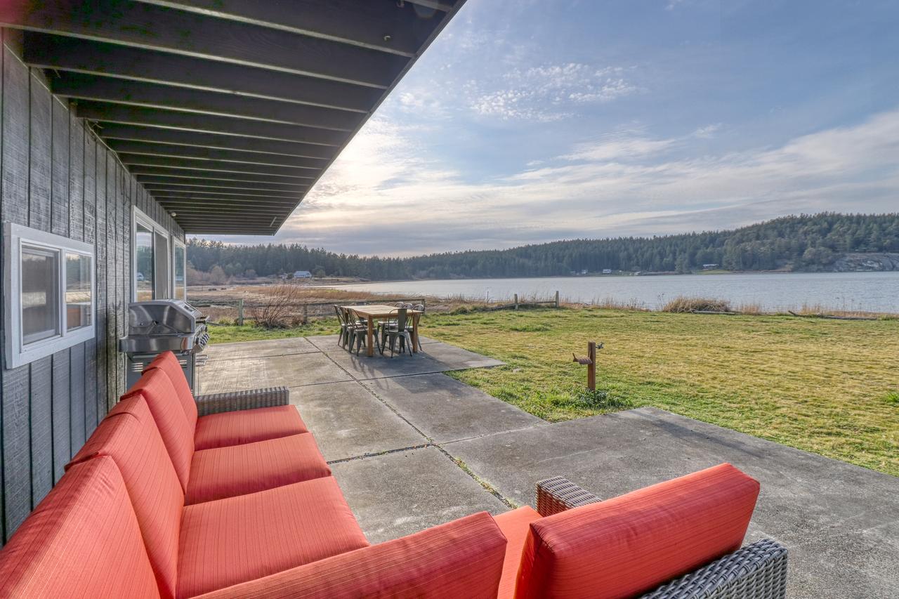 Lopez Island Mud Bay Waterfront Home - thumb 33