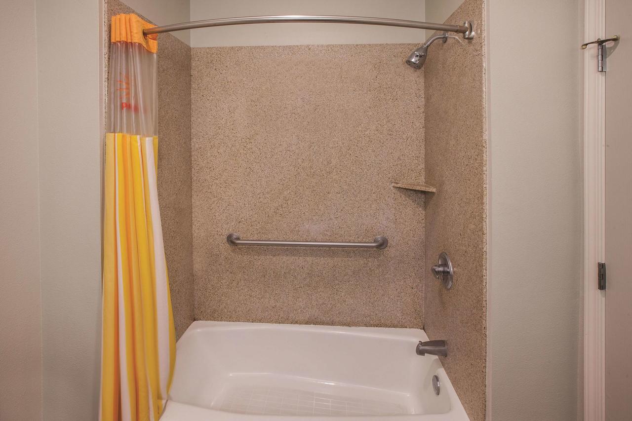 La Quinta By Wyndham Lake Charles Casino Area - thumb 11