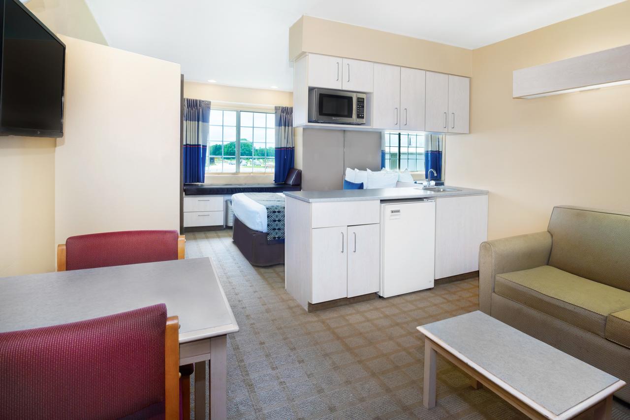 Microtel Inn And Suites Lafayette - thumb 21
