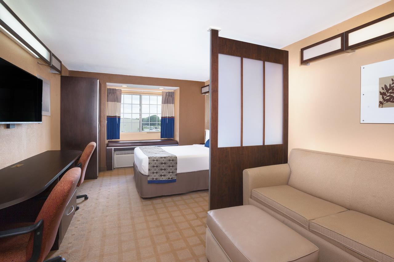 Microtel Inn And Suites Lafayette - thumb 25