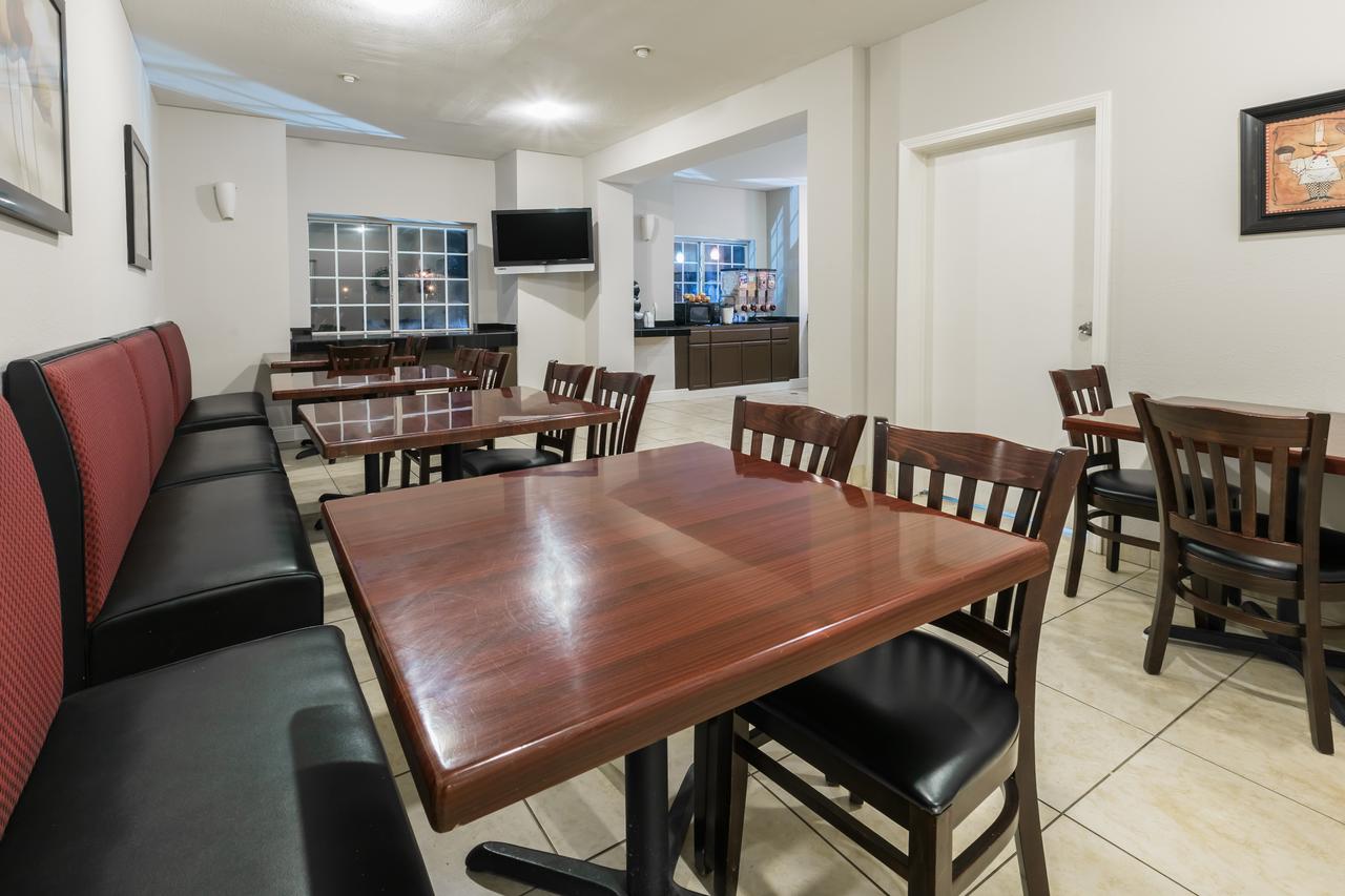 Microtel Inn And Suites Lafayette - thumb 11