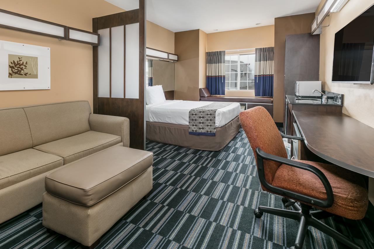 Microtel Inn And Suites Lafayette - thumb 12