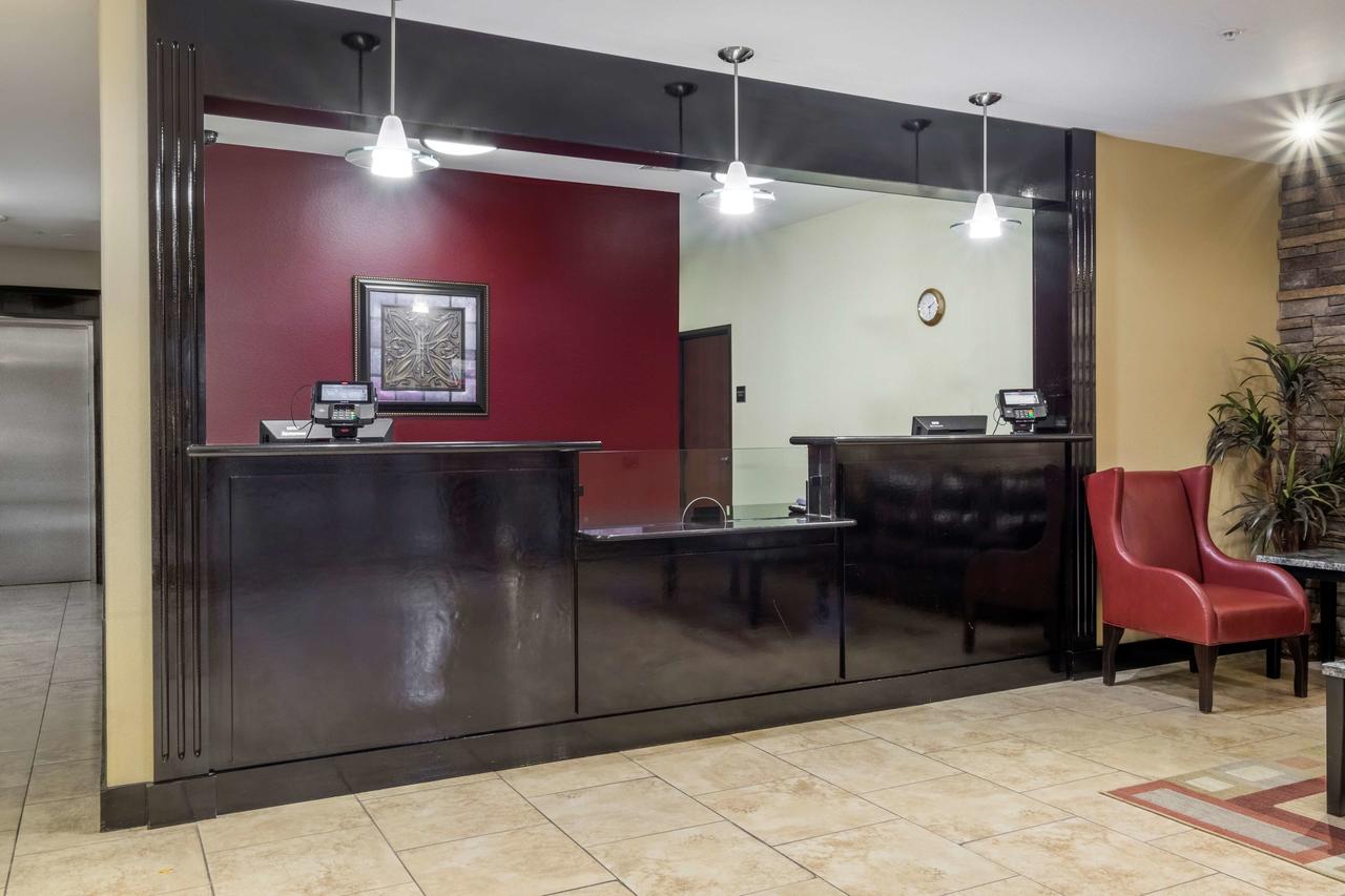 Red Roof Inn & Suites Lake Charles - thumb 11
