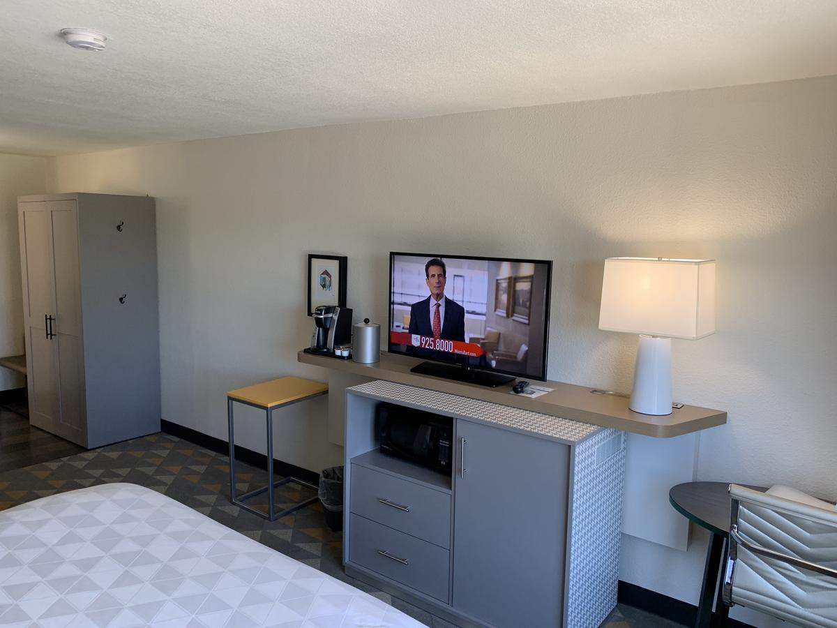 Holiday Inn Baton Rouge-South - thumb 1