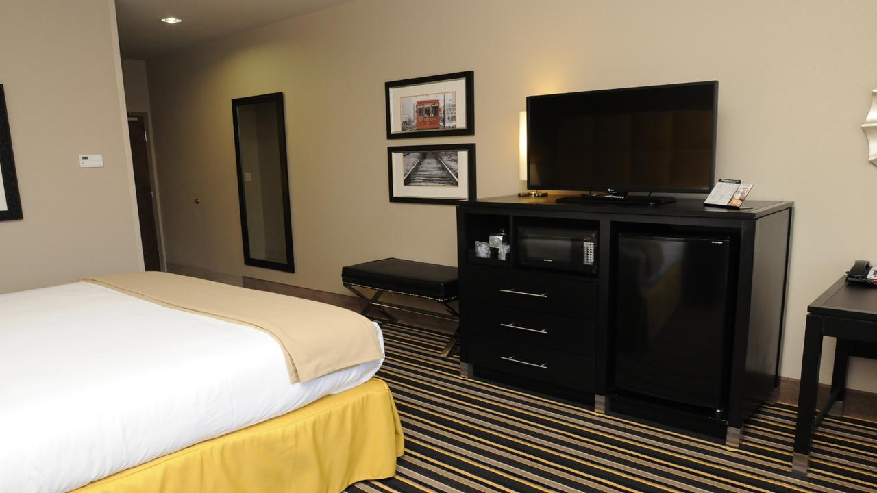 Holiday Inn Express Covington-Madisonville - thumb 12