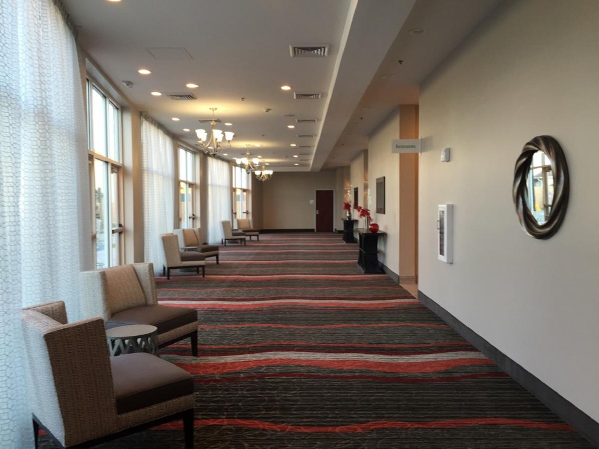 Holiday Inn Lafayette North - thumb 11