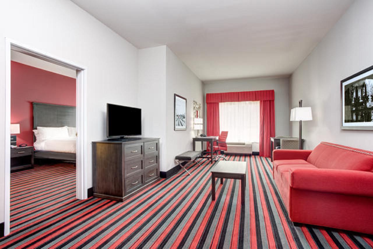 Holiday Inn Lafayette North - thumb 22